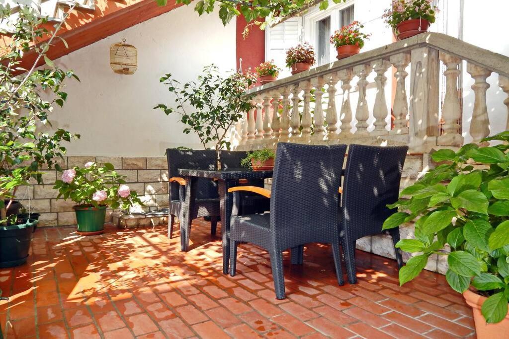 Apartment Eli Паг Экстерьер фото