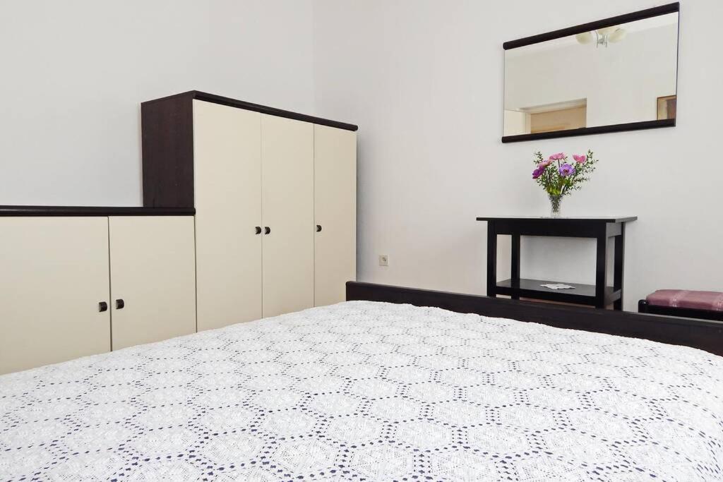 Apartment Eli Паг Экстерьер фото