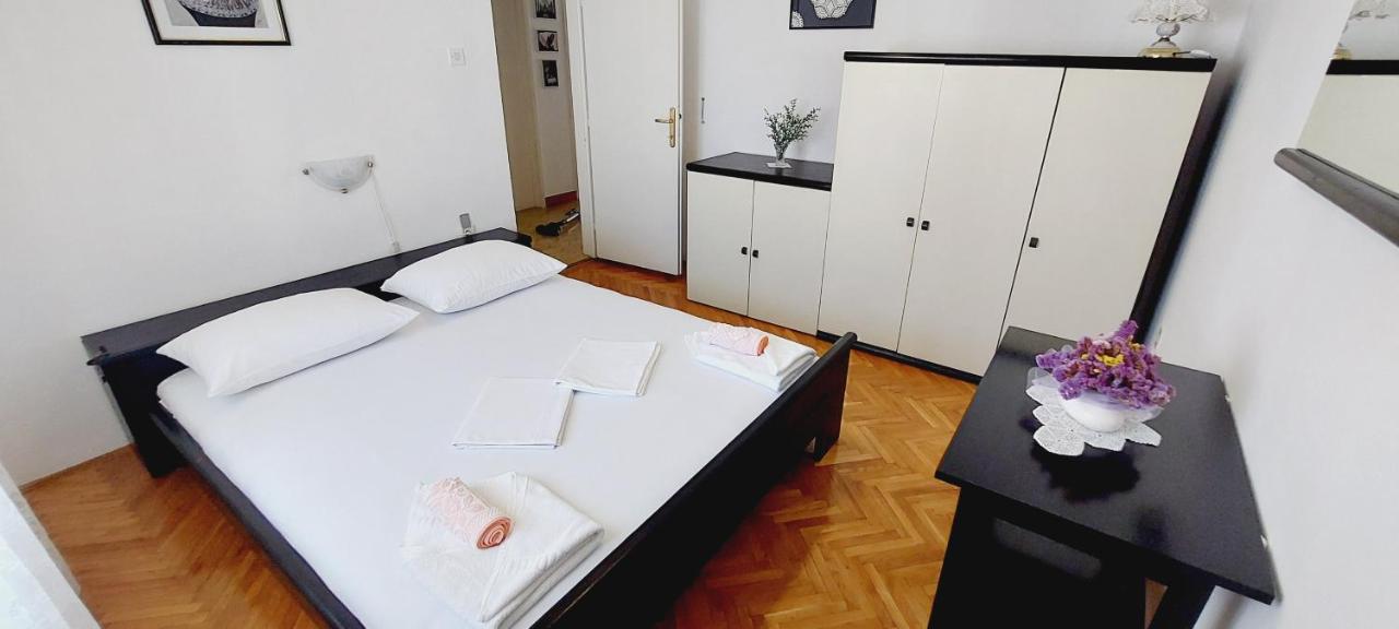 Apartment Eli Паг Экстерьер фото